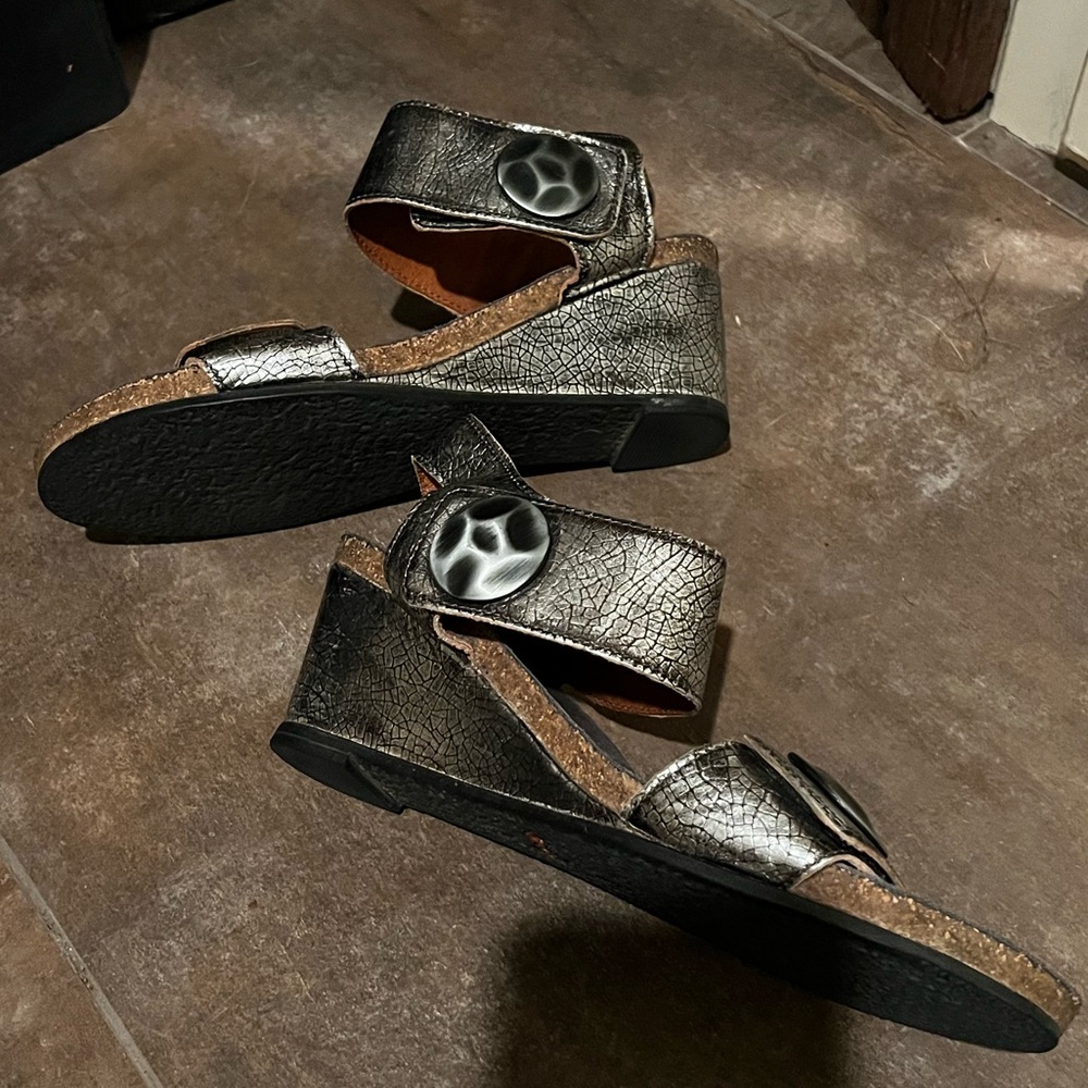Taos Carousel  Low Heel Sandal Size 38